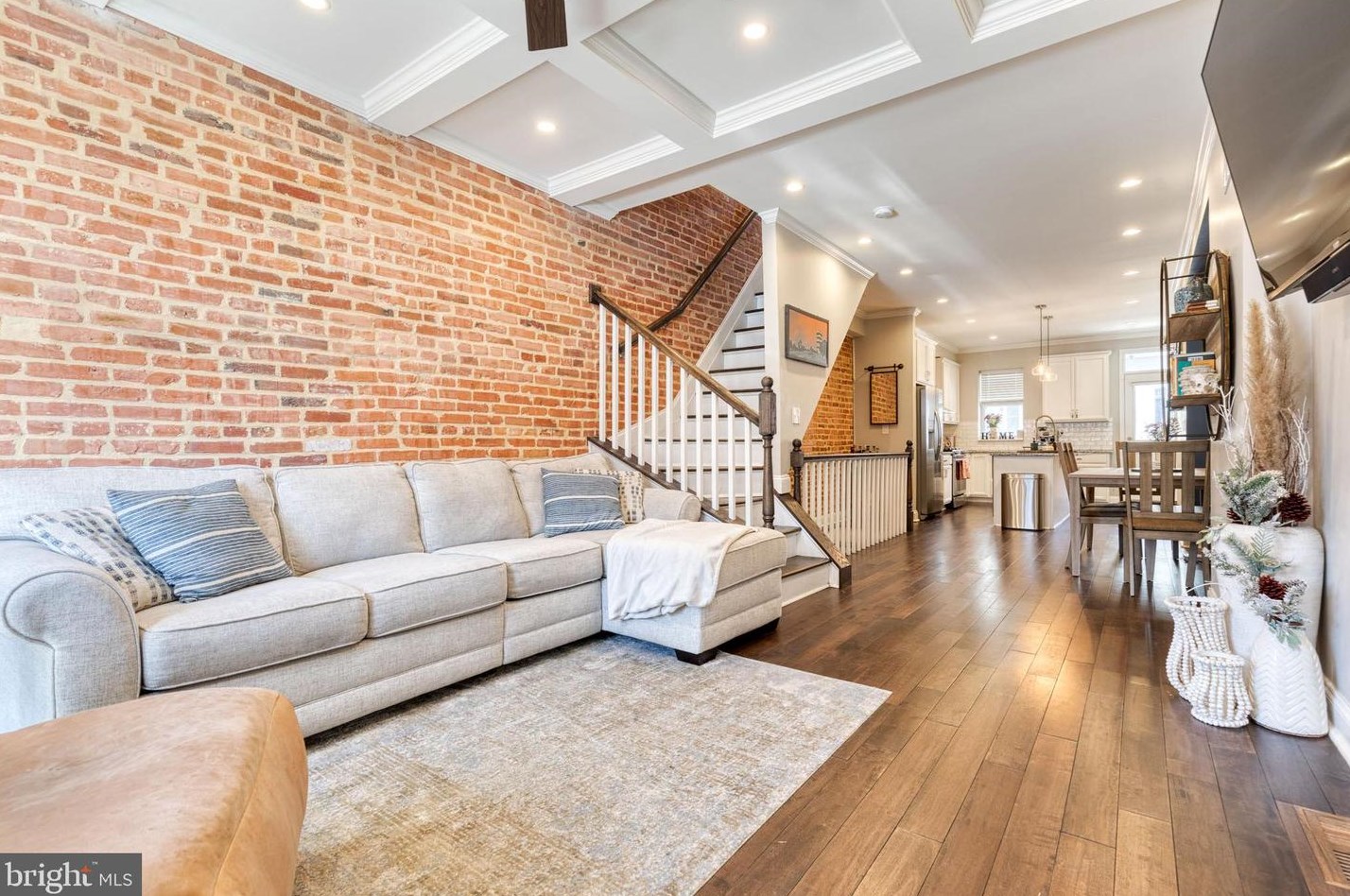 511 Kenwood Ave, Baltimore MD  21205-2626 exterior