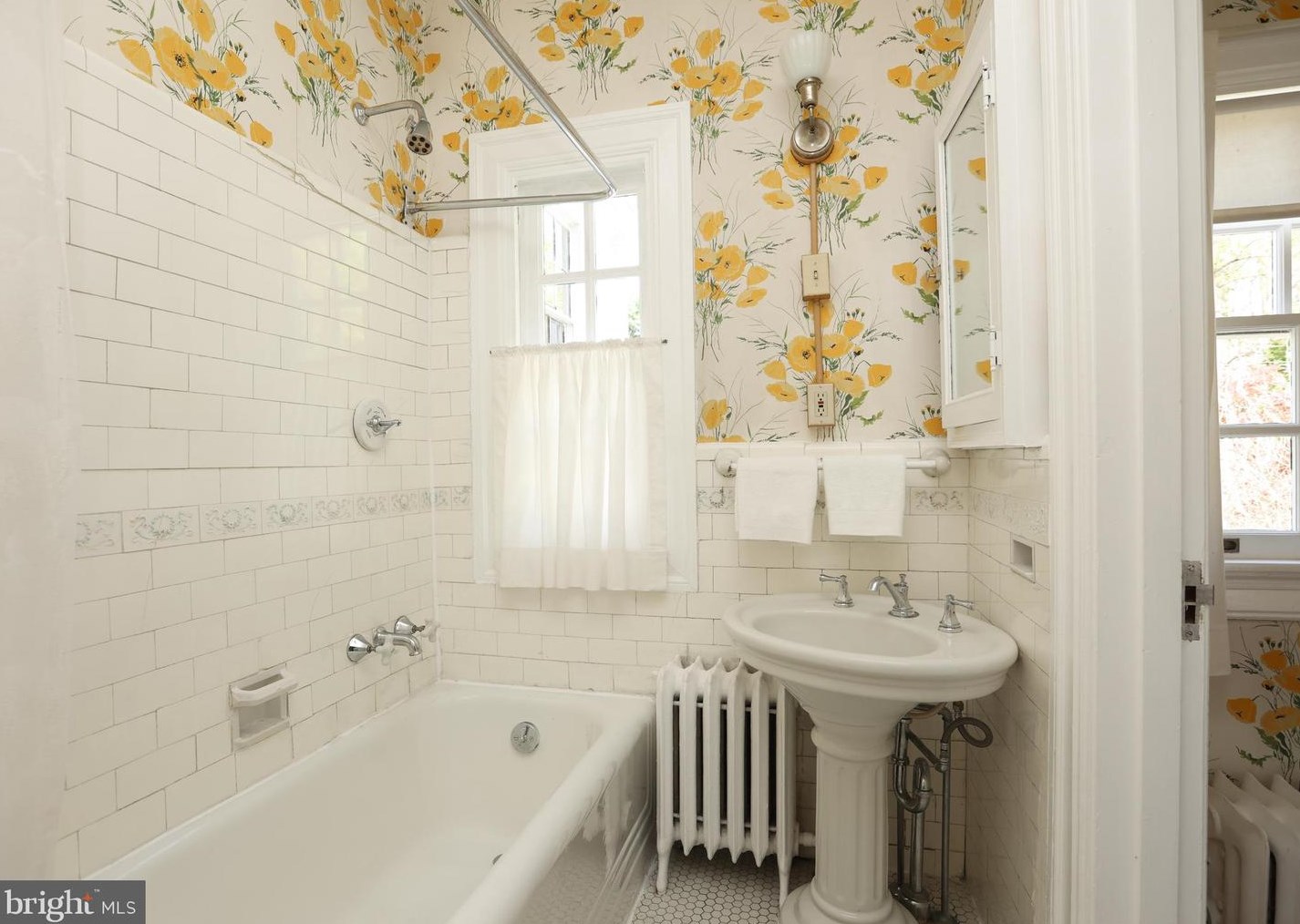 103 Edgevale Rd, Baltimore MD  21210-2106 exterior