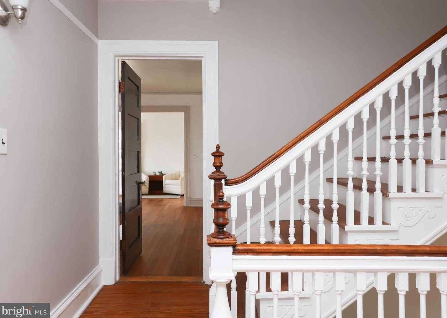 103 Edgevale Rd, Baltimore MD  21210-2106 exterior