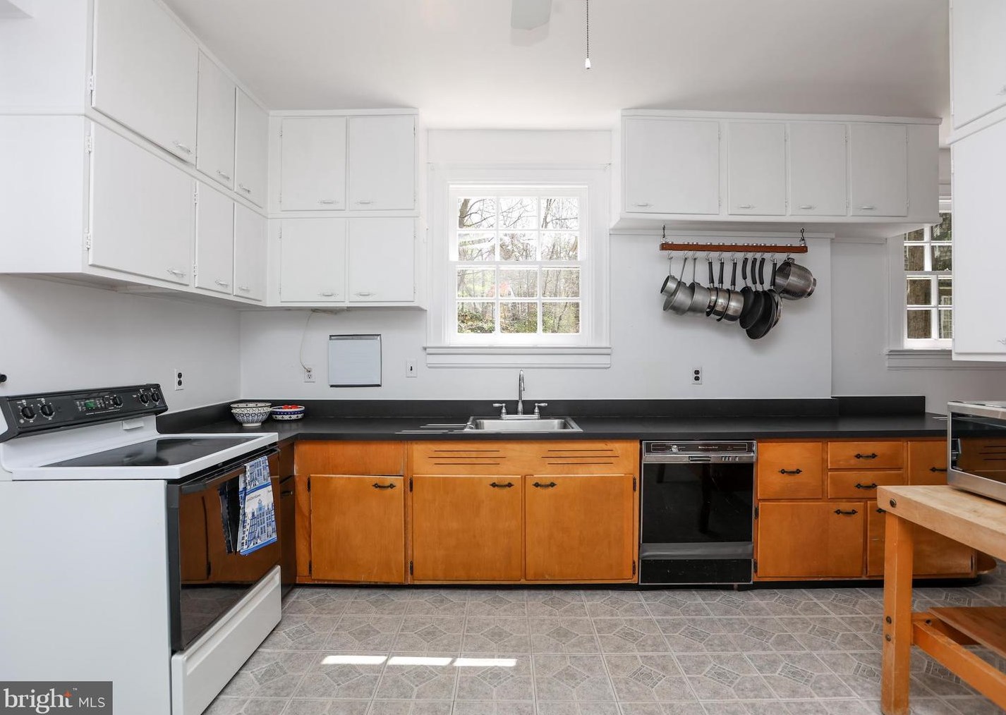 103 Edgevale Rd, Baltimore MD  21210-2106 exterior