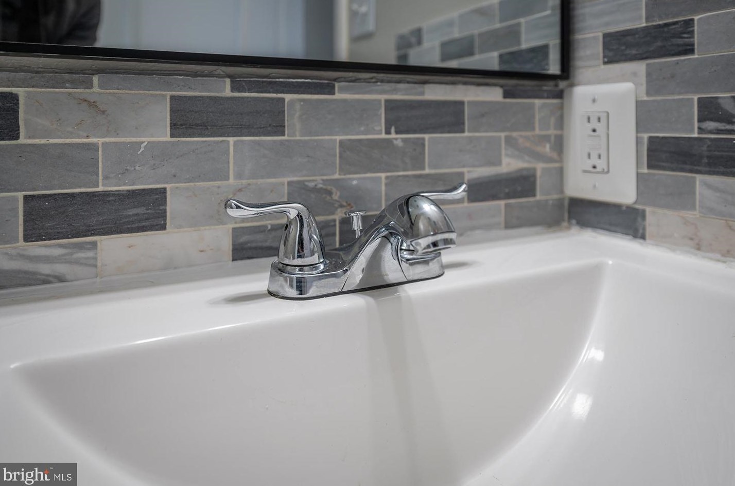 442 23rd St, Baltimore MD  21211-3205 exterior