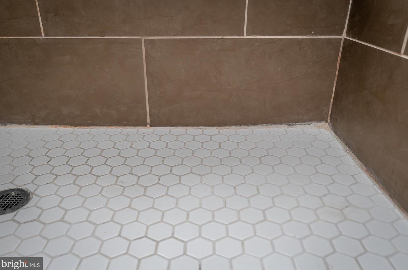 442 23rd St, Baltimore MD  21211-3205 exterior