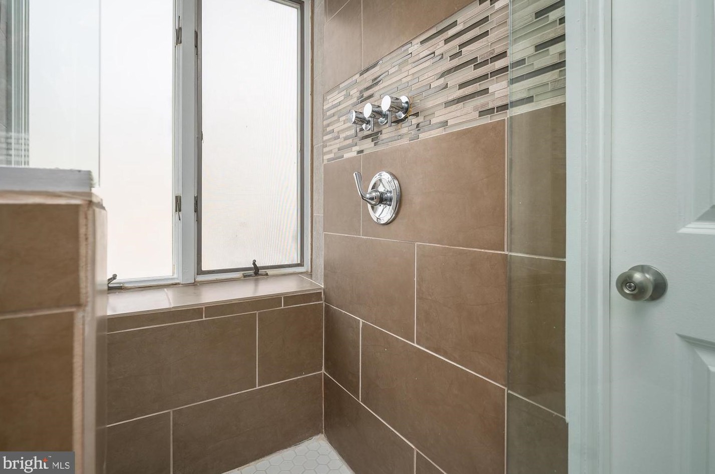 442 23rd St, Baltimore MD  21211-3205 exterior