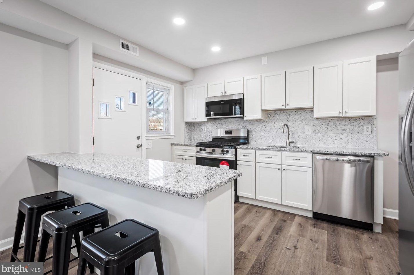 5903 Leith Walk, Baltimore MD  21239-2221 exterior