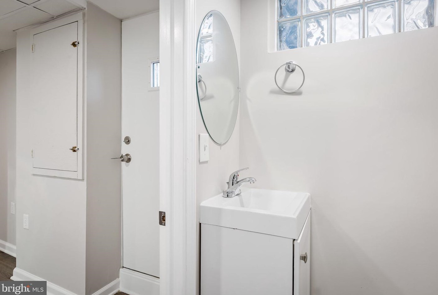 5903 Leith Walk, Baltimore MD  21239-2221 exterior