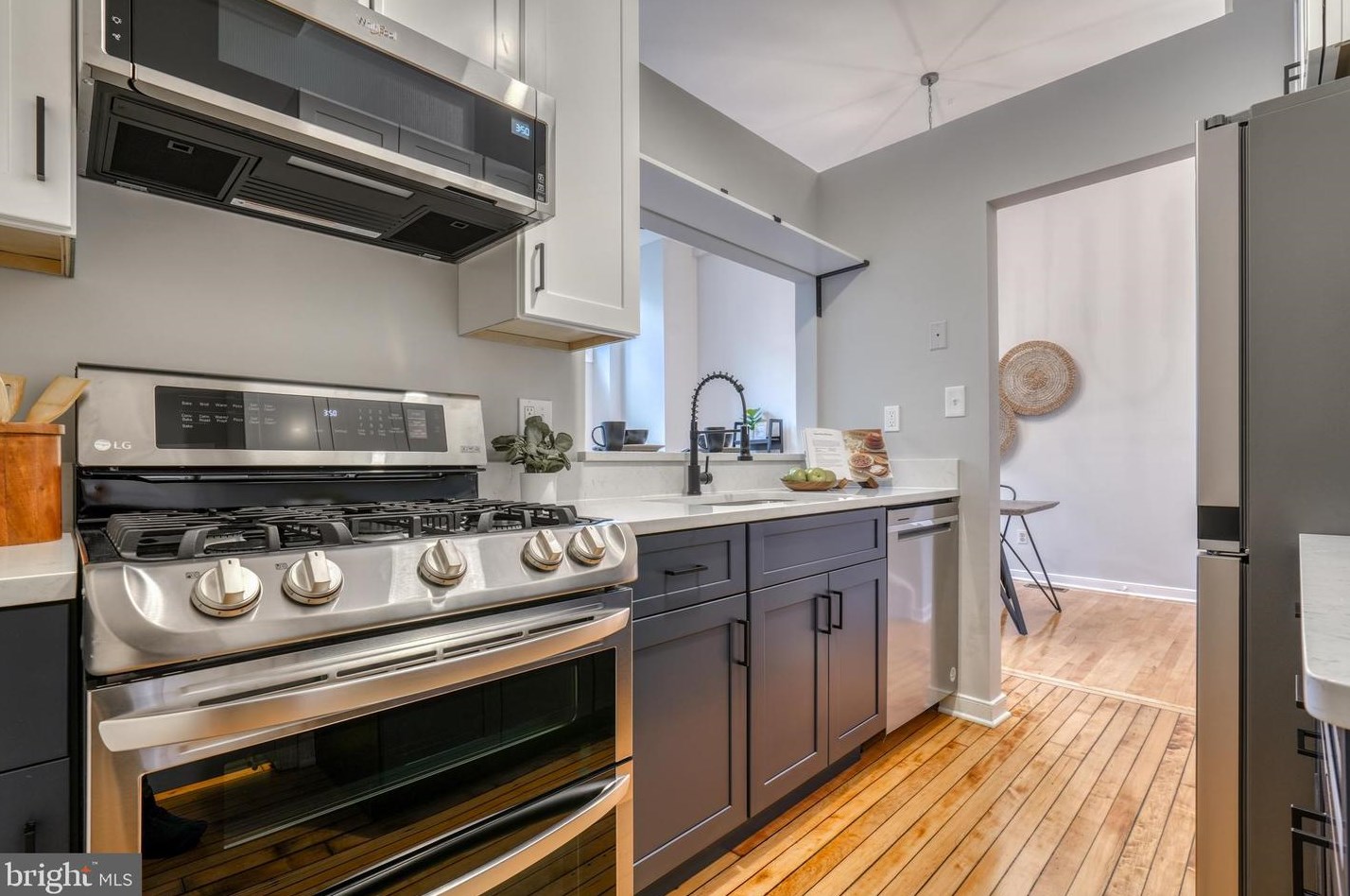 827 Sharp St, Baltimore MD  21230-3613 exterior