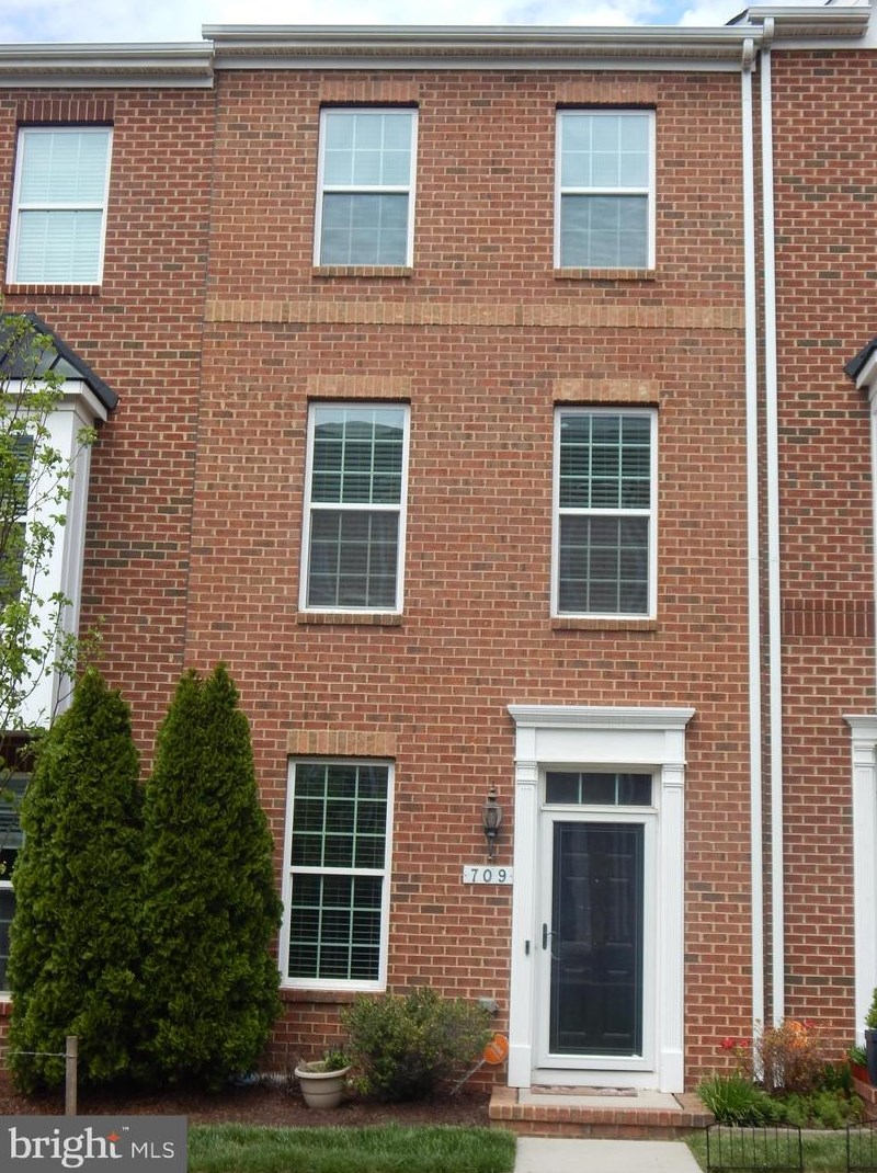 709 Macon St, Baltimore MD  21224-4433 exterior