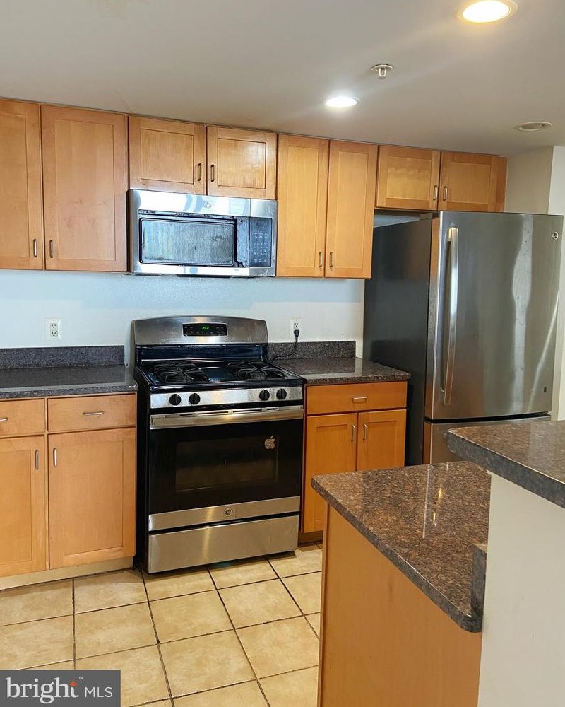 414 Water St, Baltimore MD  21202-3225 exterior