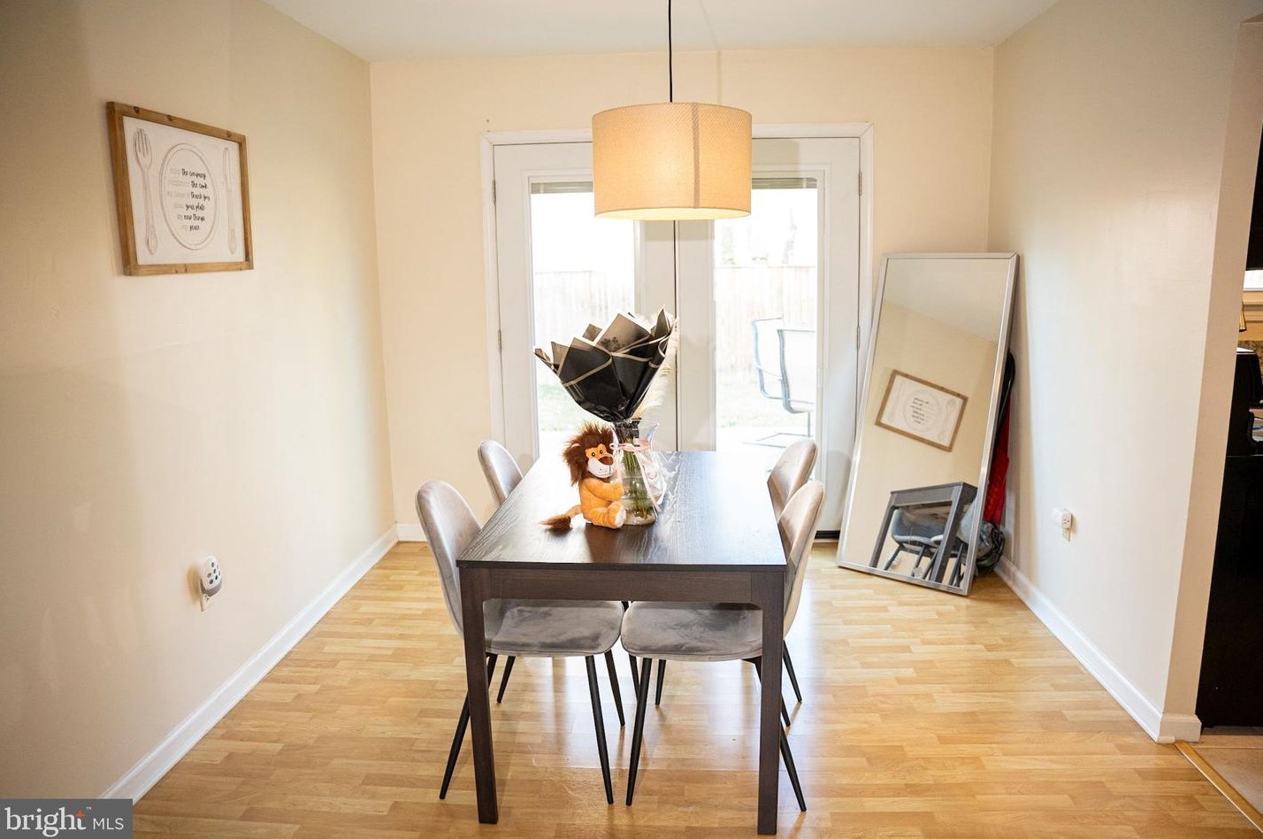 3930 Fernhill Ave, Baltimore MD  21215-5621 exterior