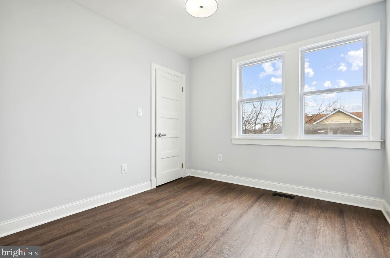 6508 Cleveland Ave, Baltimore MD  21222-4014 exterior
