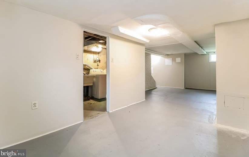 36 Athol Ave, Baltimore MD  21229-2827 exterior