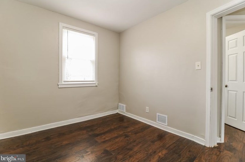 36 Athol Ave, Baltimore MD  21229-2827 exterior