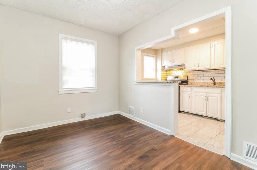 36 Athol Ave, Baltimore MD  21229-2827 exterior