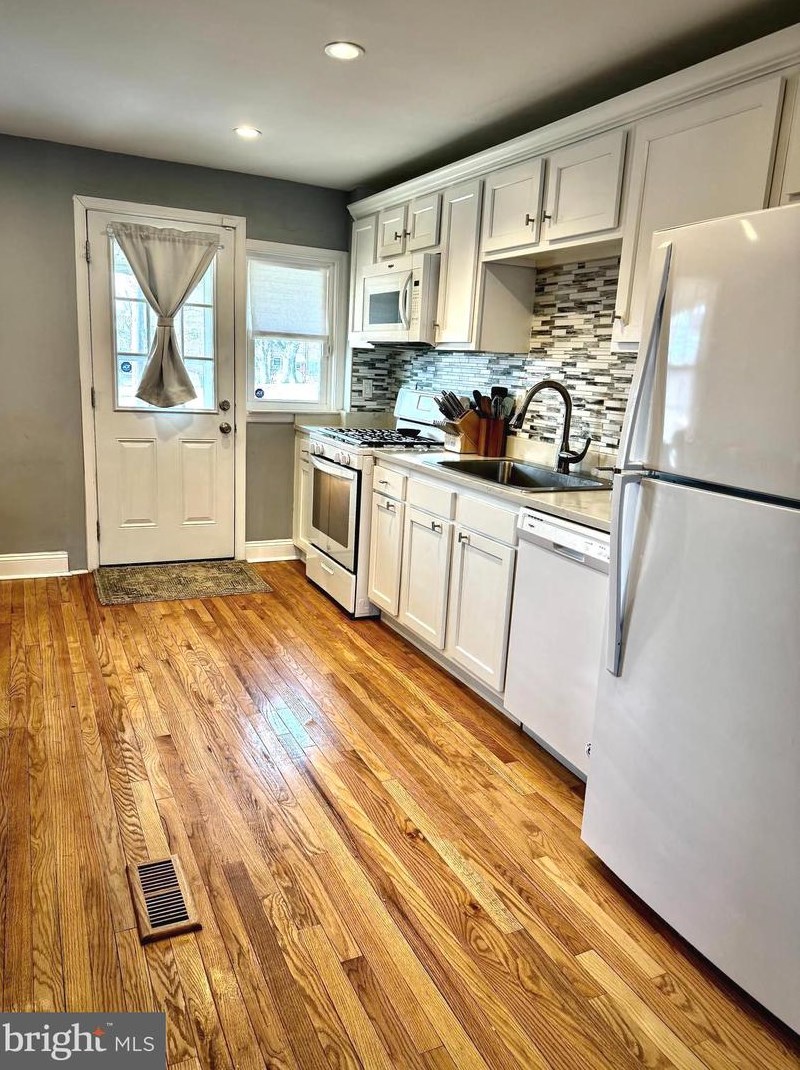 4303 Eldone Rd, Baltimore MD  21229-4511 exterior