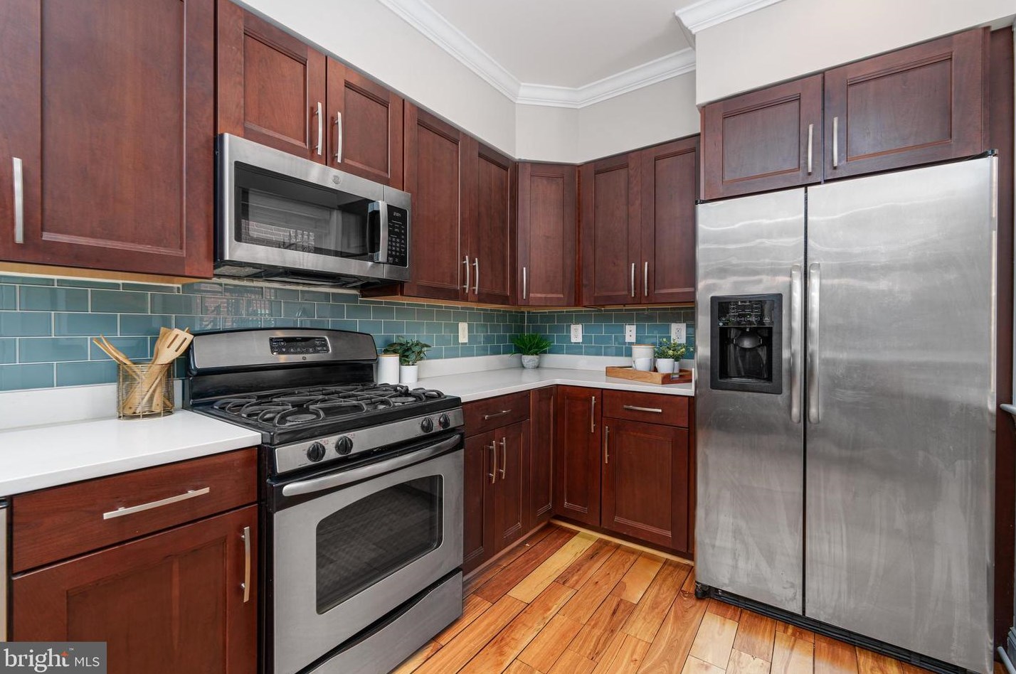 127 Ostend St, Baltimore MD  21230-4309 exterior