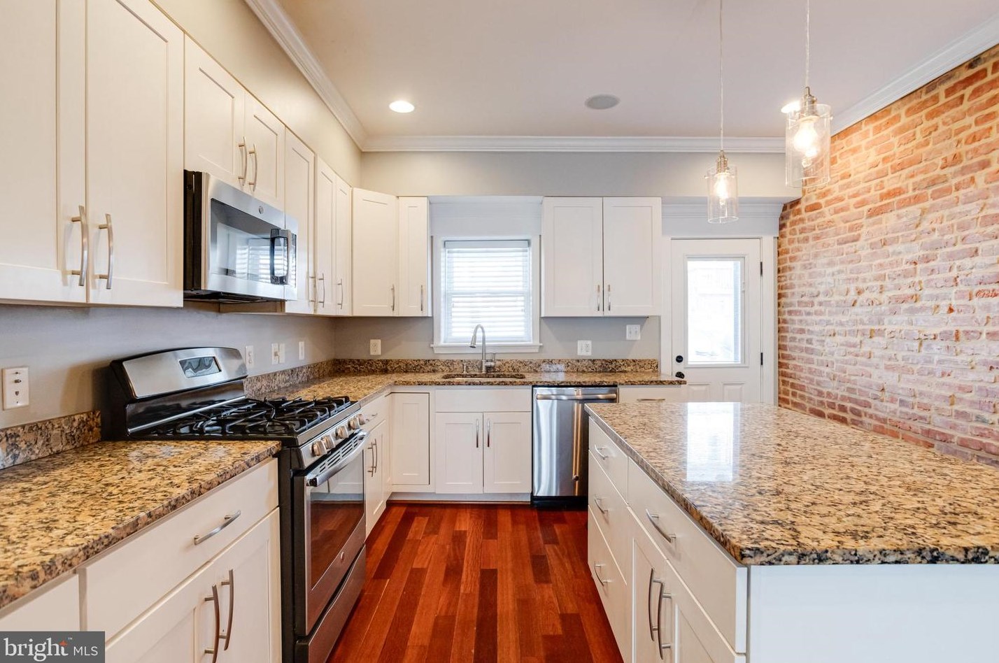 207 Bouldin St, Baltimore MD  21224-2316 exterior