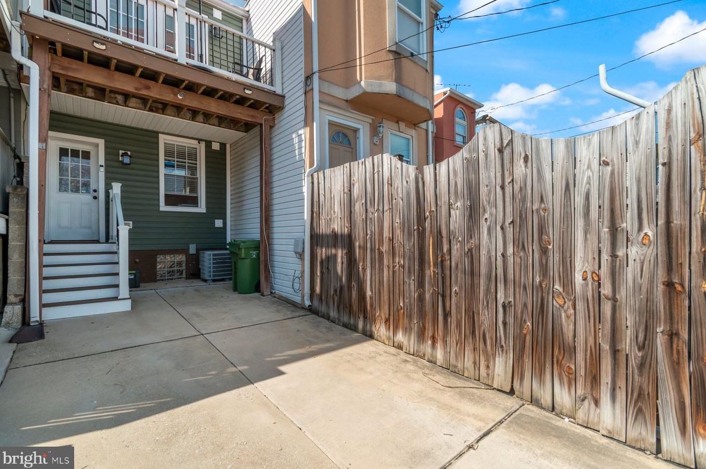 9 Rose St, Baltimore MD  21224-1151 exterior