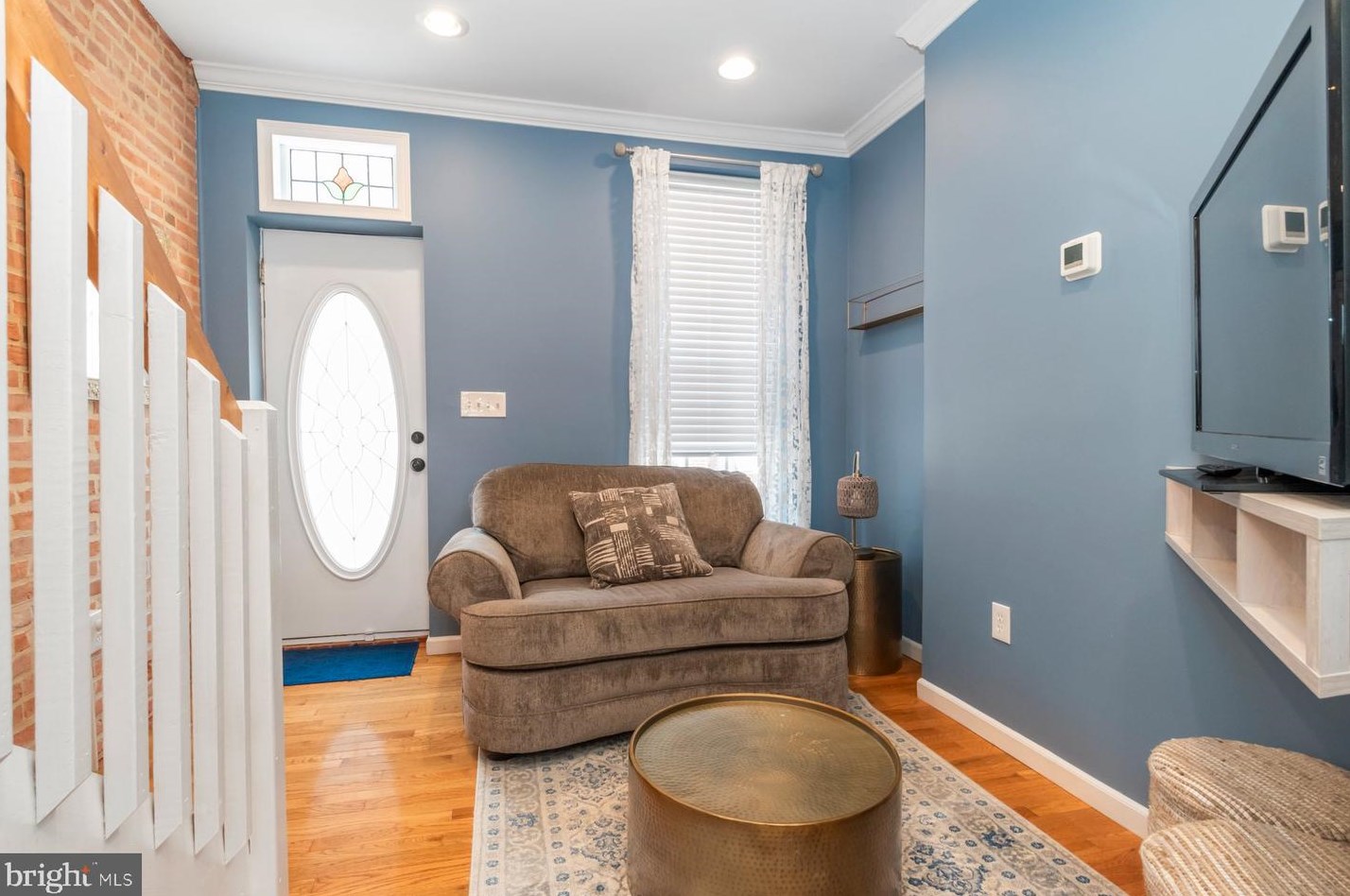 9 Rose St, Baltimore MD  21224-1151 exterior