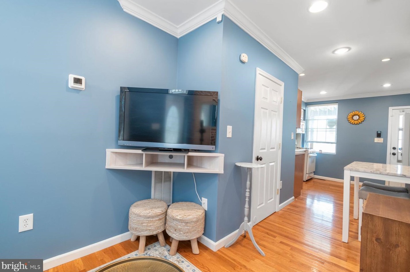 9 Rose St, Baltimore MD  21224-1151 exterior