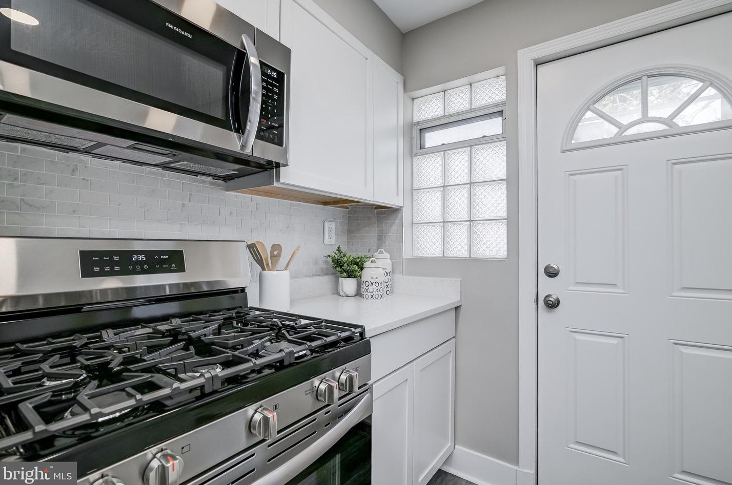 3374 Dulany St, Baltimore MD  21229-4601 exterior