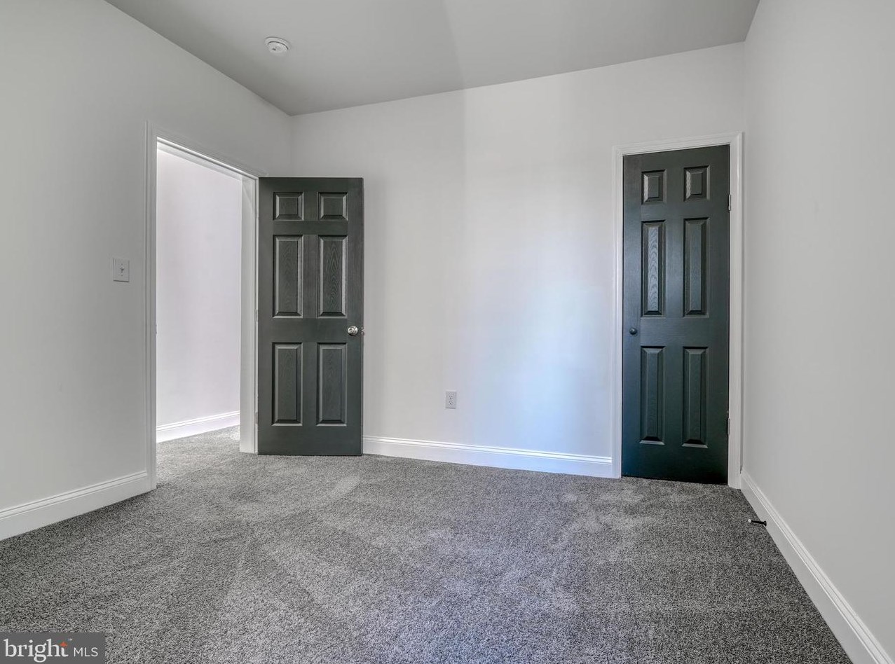 1645 Ruxton Ave, Baltimore MD  21216-3216 exterior