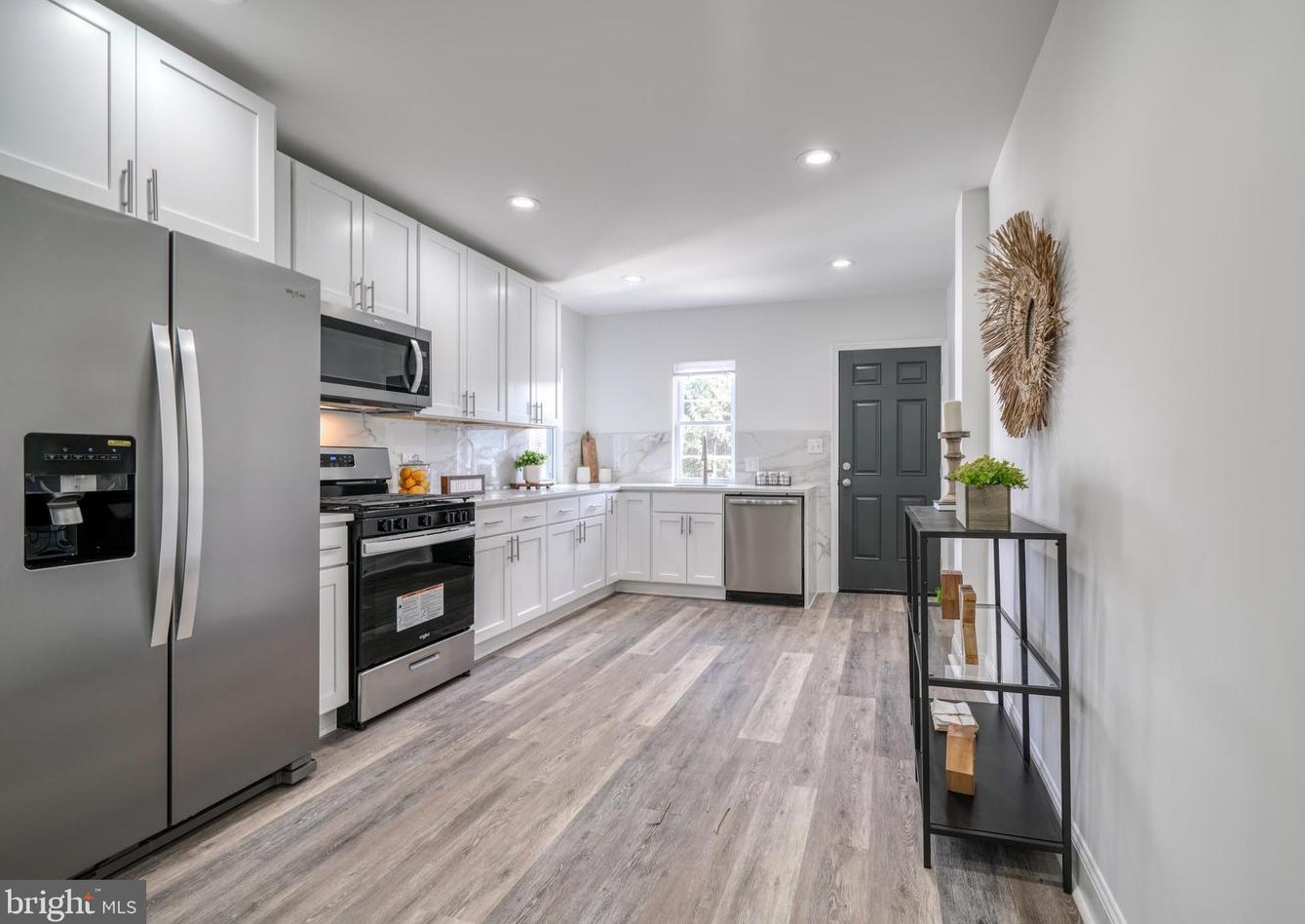 1645 Ruxton Ave, Baltimore MD  21216-3716 exterior