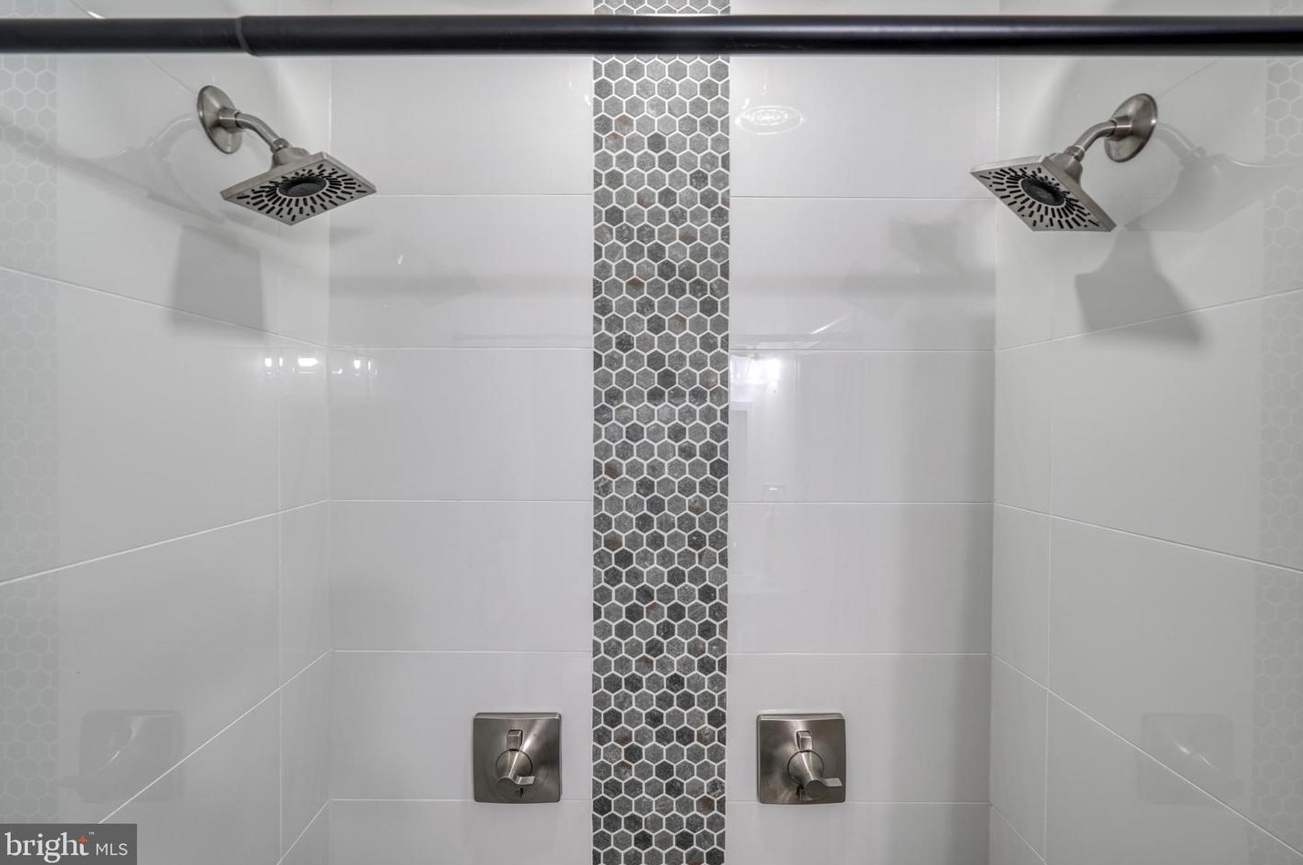 1645 Ruxton Ave, Baltimore MD  21216-3216 exterior