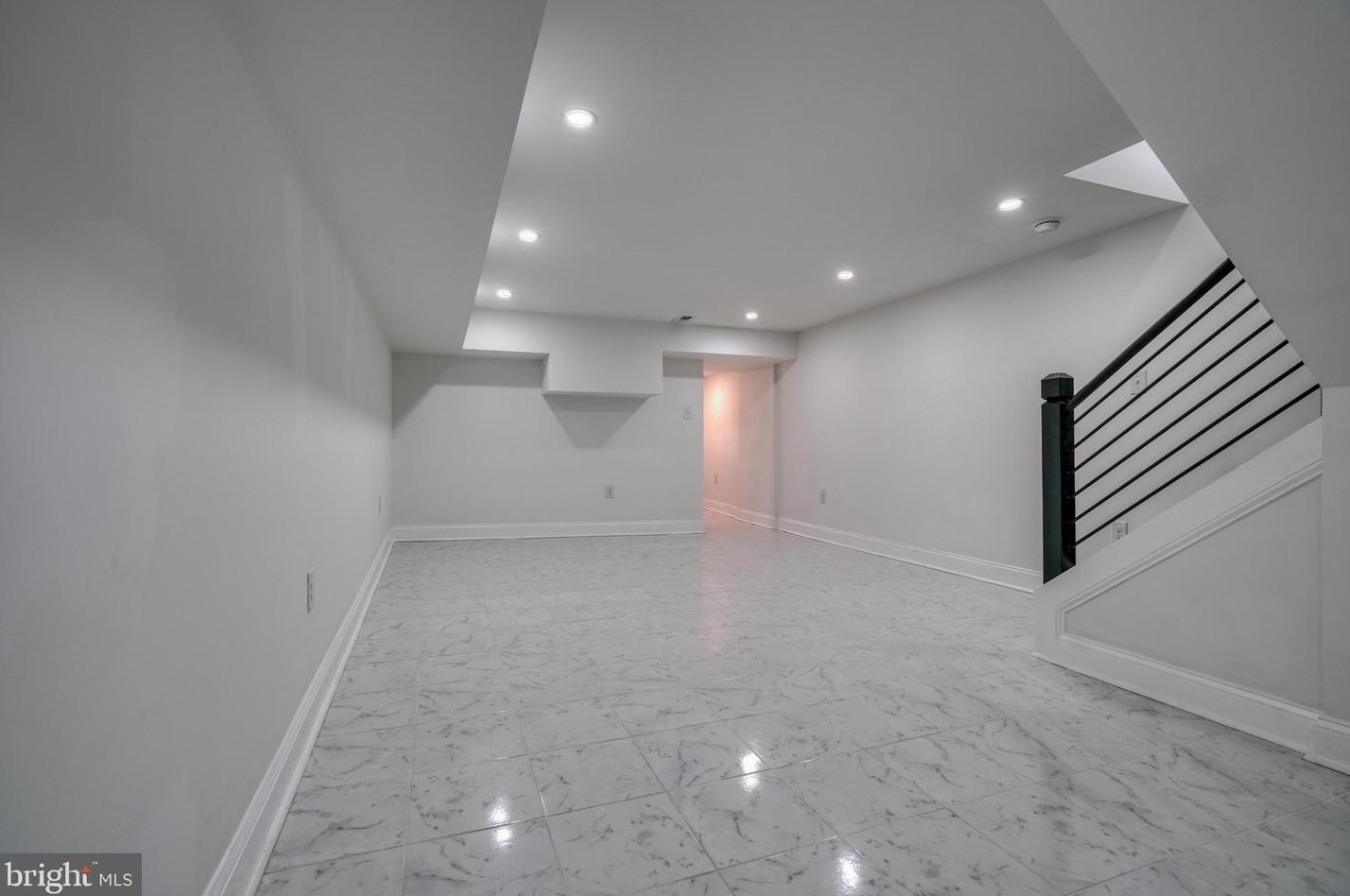 1645 Ruxton Ave, Baltimore MD  21216-3216 exterior