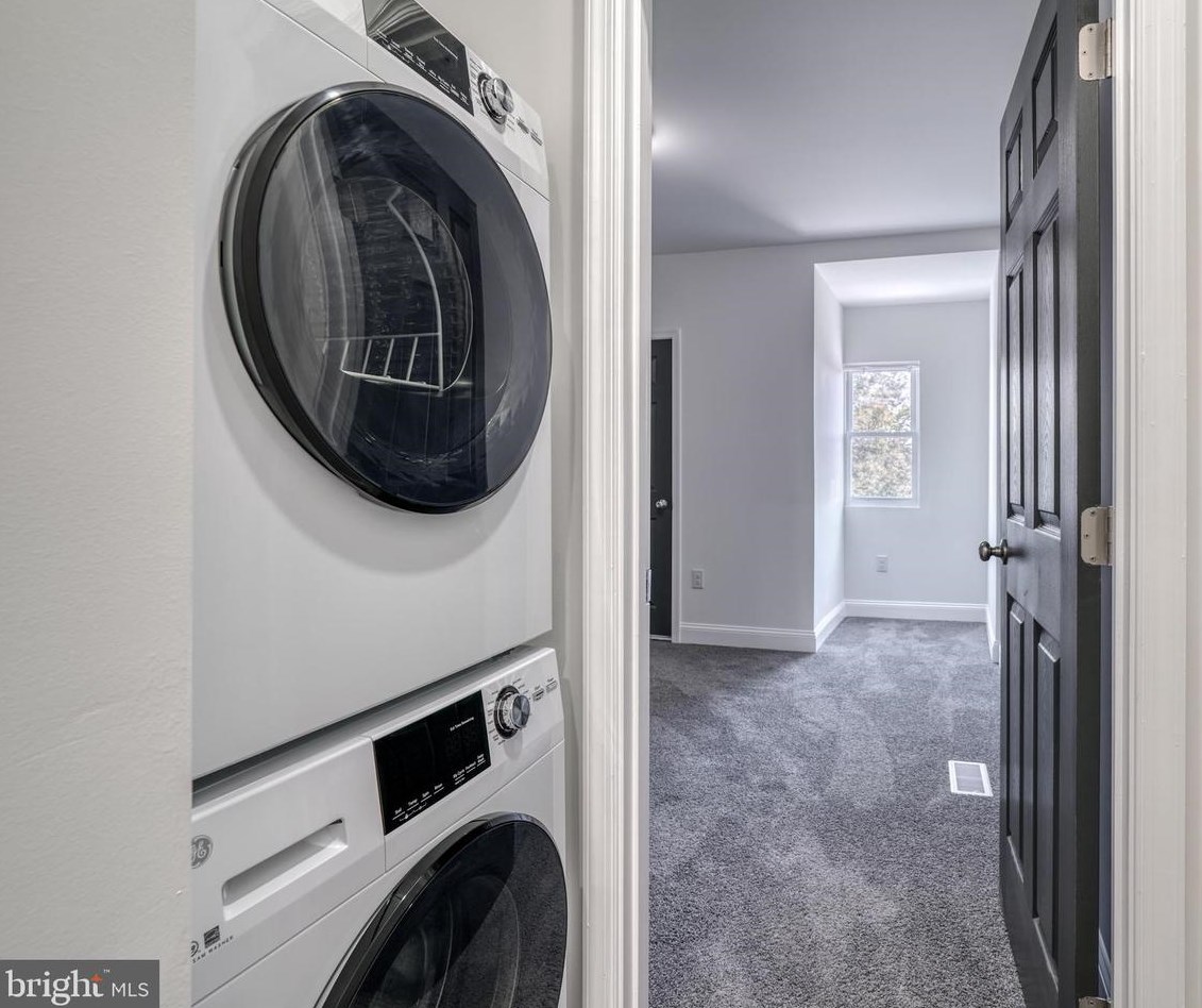 1645 Ruxton Ave, Baltimore MD  21216-3216 exterior