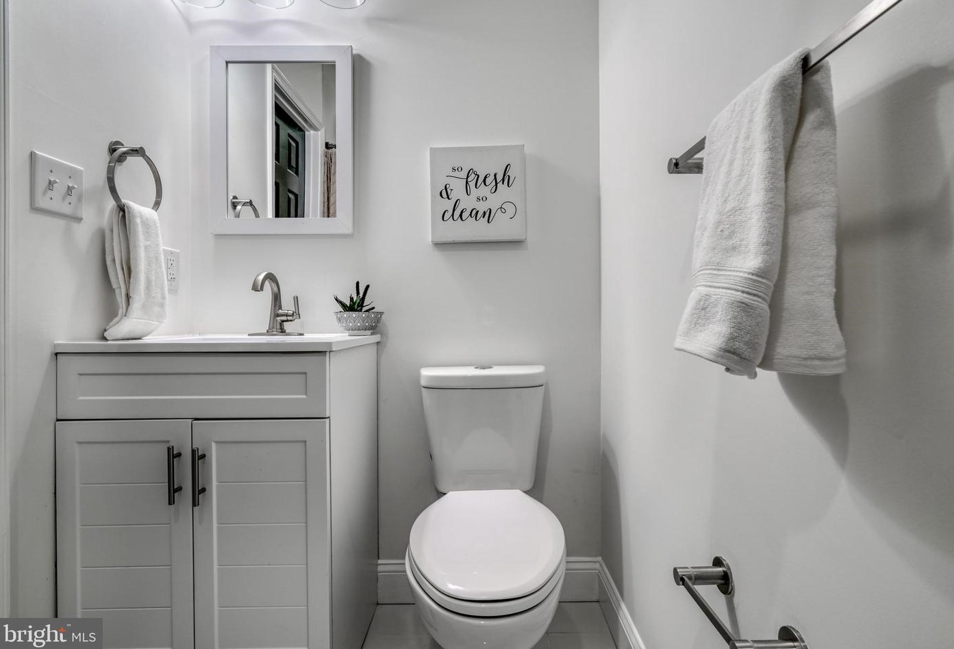 1645 Ruxton Ave, Baltimore MD  21216-3216 exterior