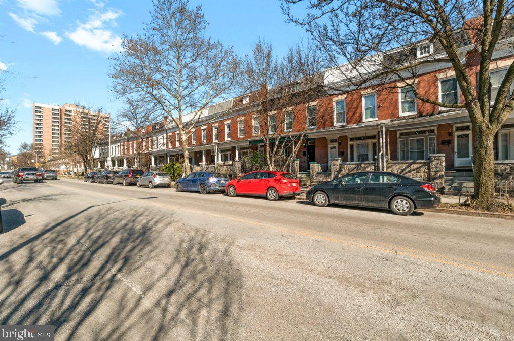 2709 Howard St, Baltimore MD  21218-4310 exterior