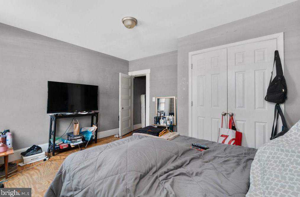 2709 Howard St, Baltimore MD  21218-4310 exterior