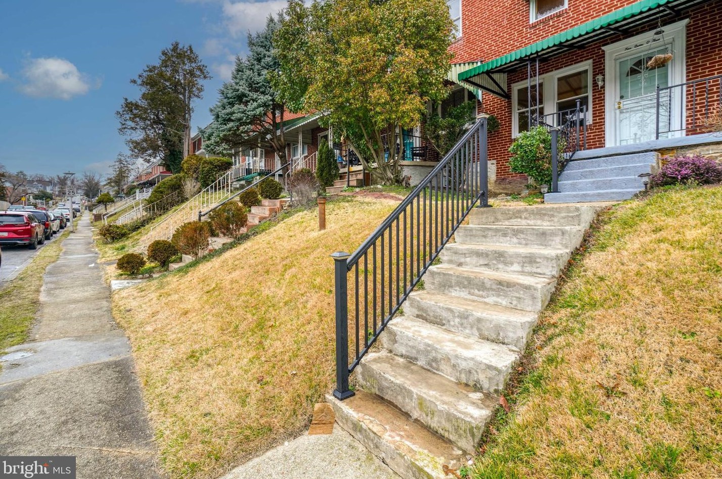 4703 Midwood Ave, Baltimore MD 21212-4029 exterior