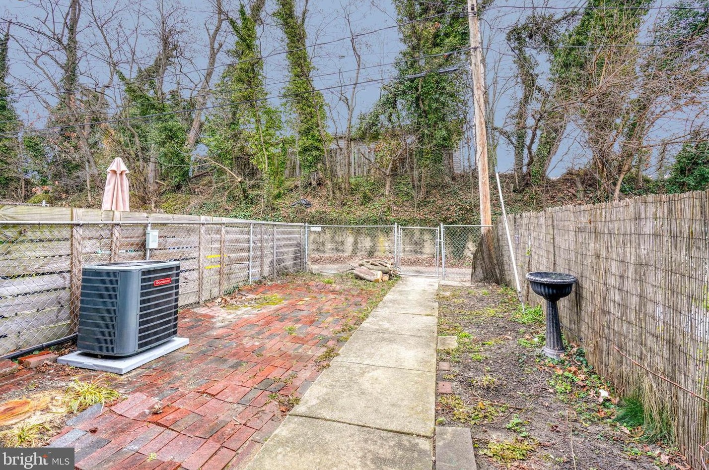 4703 Midwood Ave, Baltimore MD 21212-4029 exterior