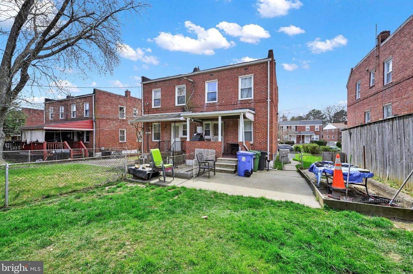 3704 Evergreen Ave, Baltimore MD  21206-3420 exterior