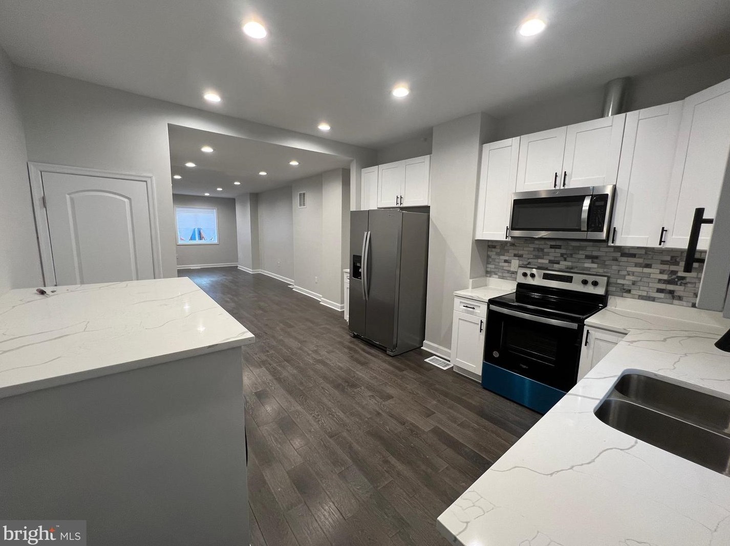 15 Ellwood Ave, Baltimore MD  21224-1306 exterior