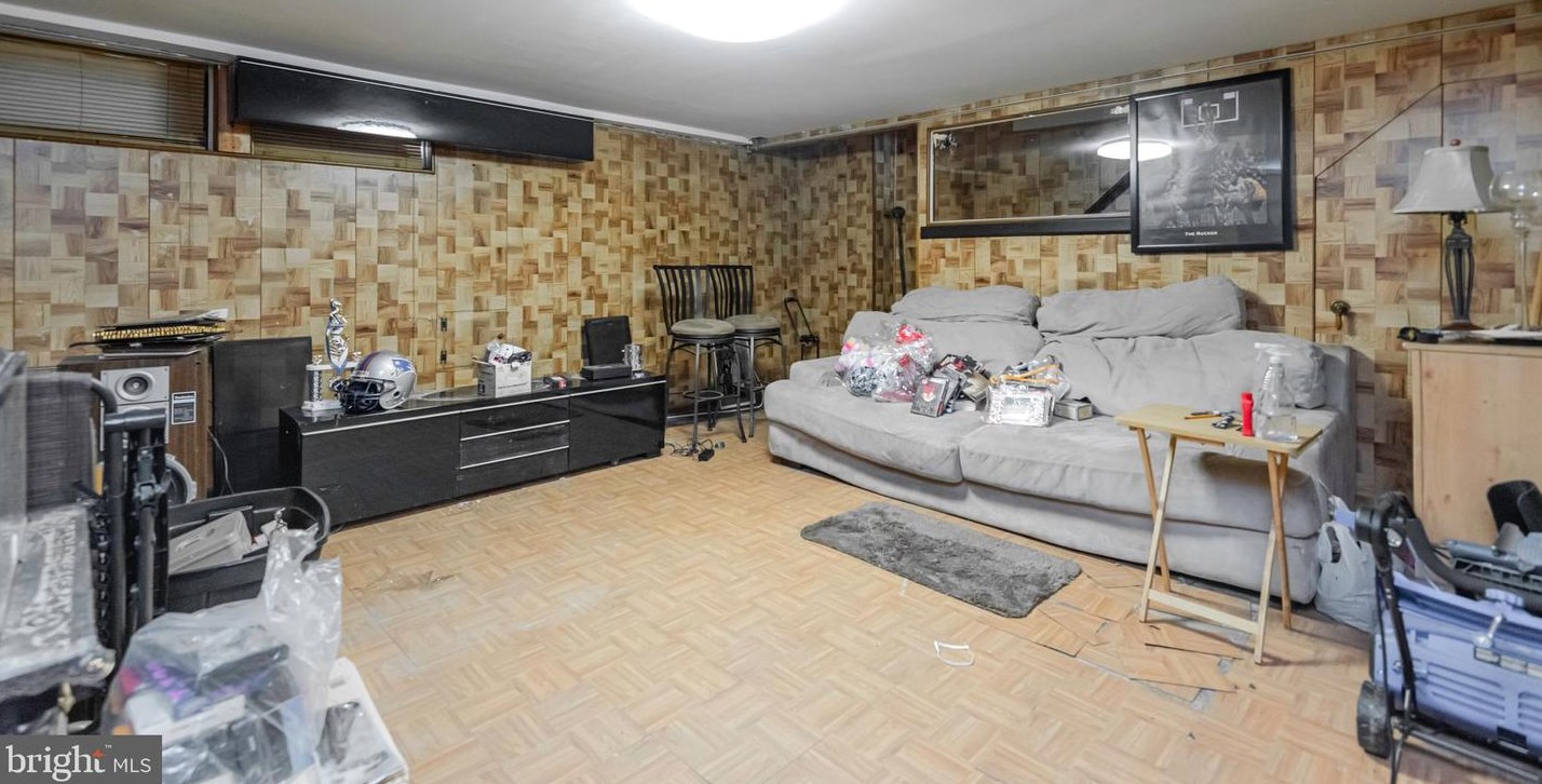 1551 Stonewood Rd, Baltimore MD  21239-3902 exterior