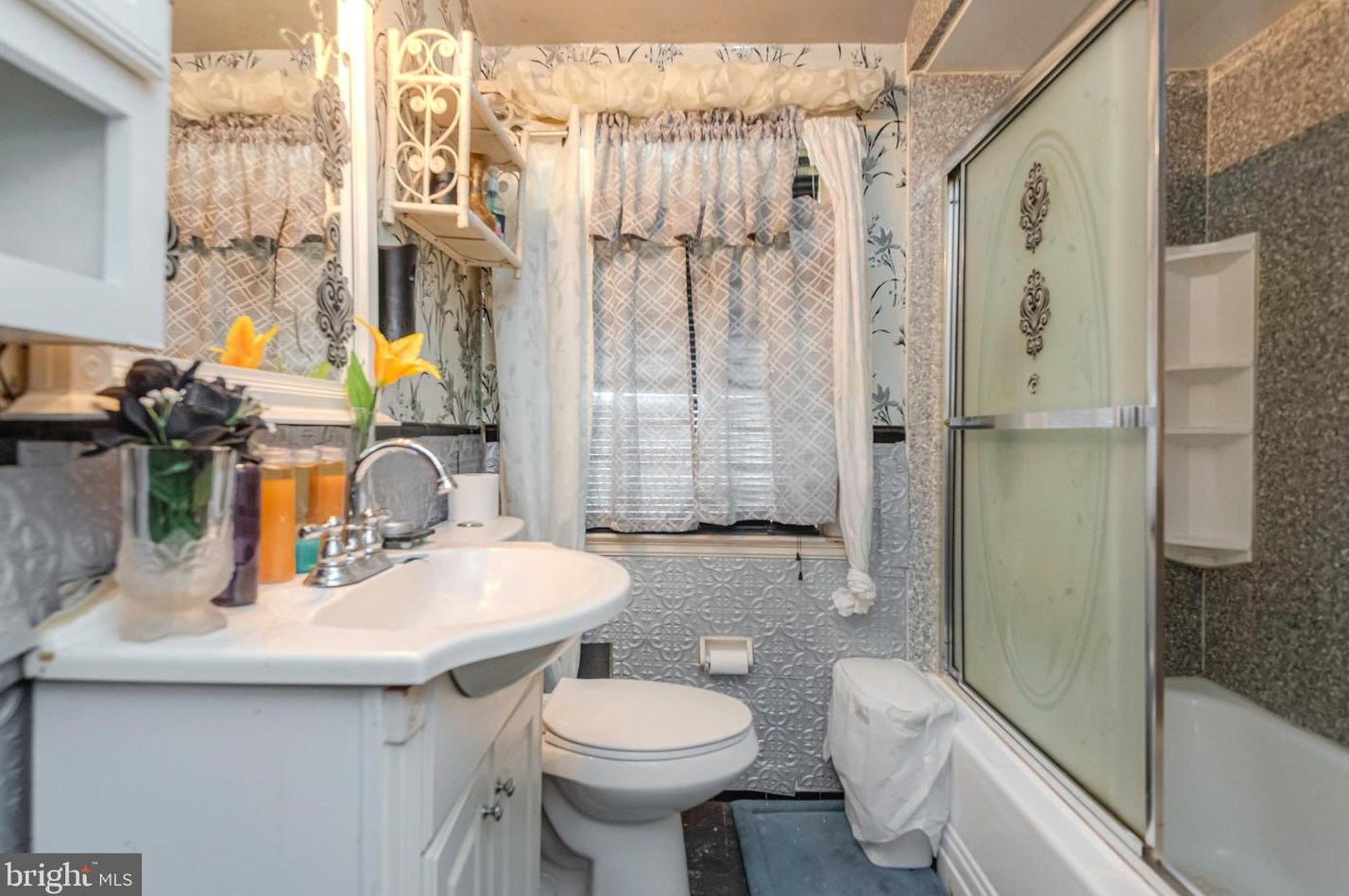 1551 Stonewood Rd, Baltimore MD  21239-3902 exterior