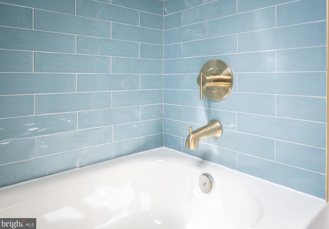 5949 Lillyan Ave, Baltimore MD  21206-2415 exterior