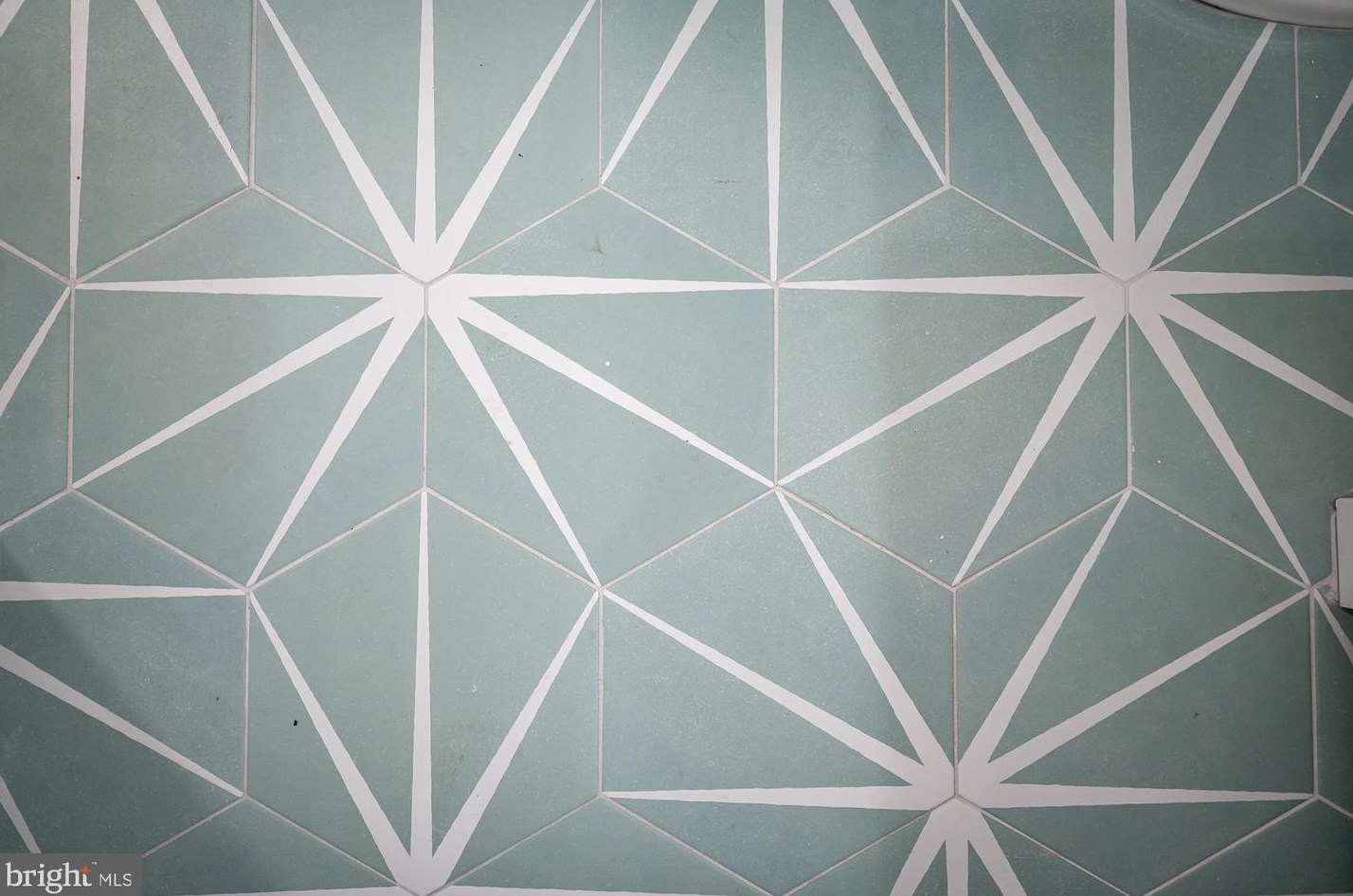 5949 Lillyan Ave, Baltimore MD  21206-2415 exterior