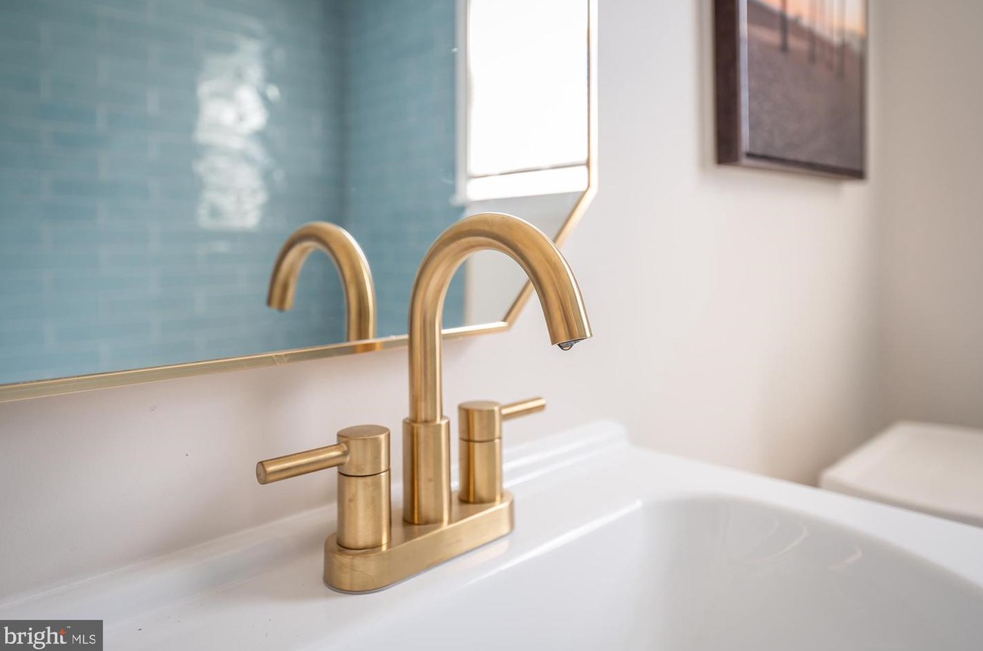 5949 Lillyan Ave, Baltimore MD  21206-2415 exterior