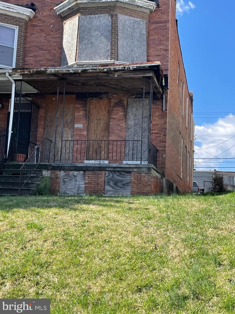 3606 Park Heights Ave, Baltimore MD  21215-7731 exterior