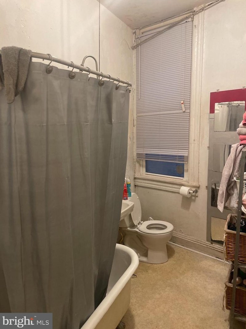 2205 Brookfield Ave, Baltimore MD 21217-4618 exterior