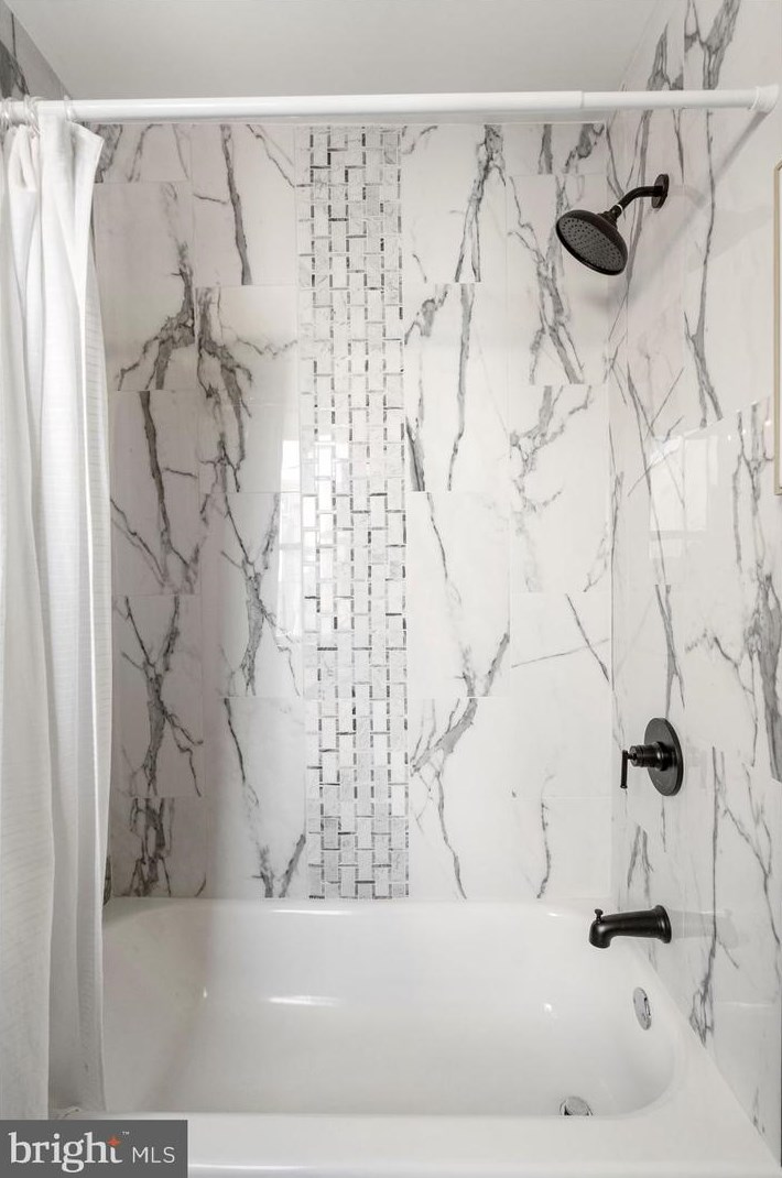 1906 Barclay St, Baltimore MD  21218-6128 exterior