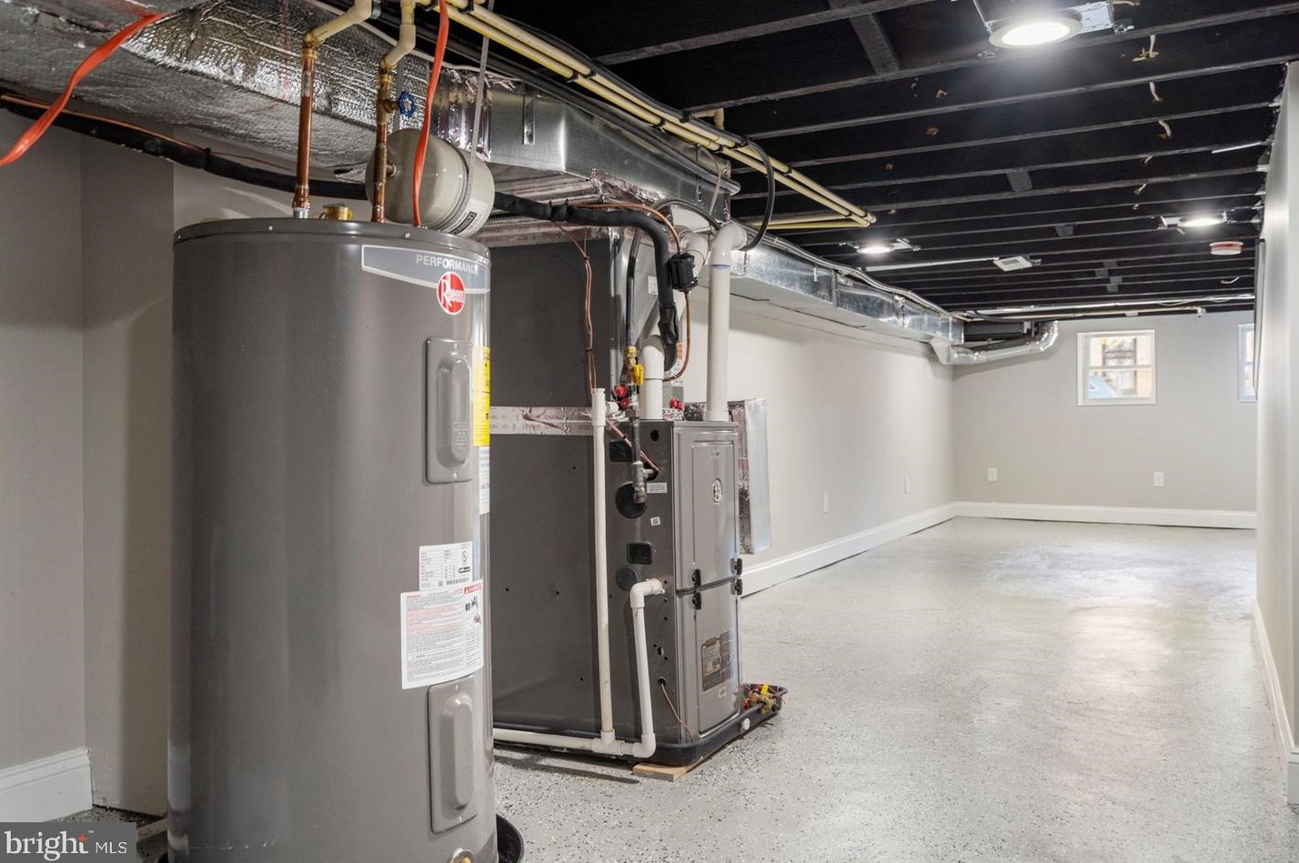 1906 Barclay St, Baltimore MD  21218-6128 exterior