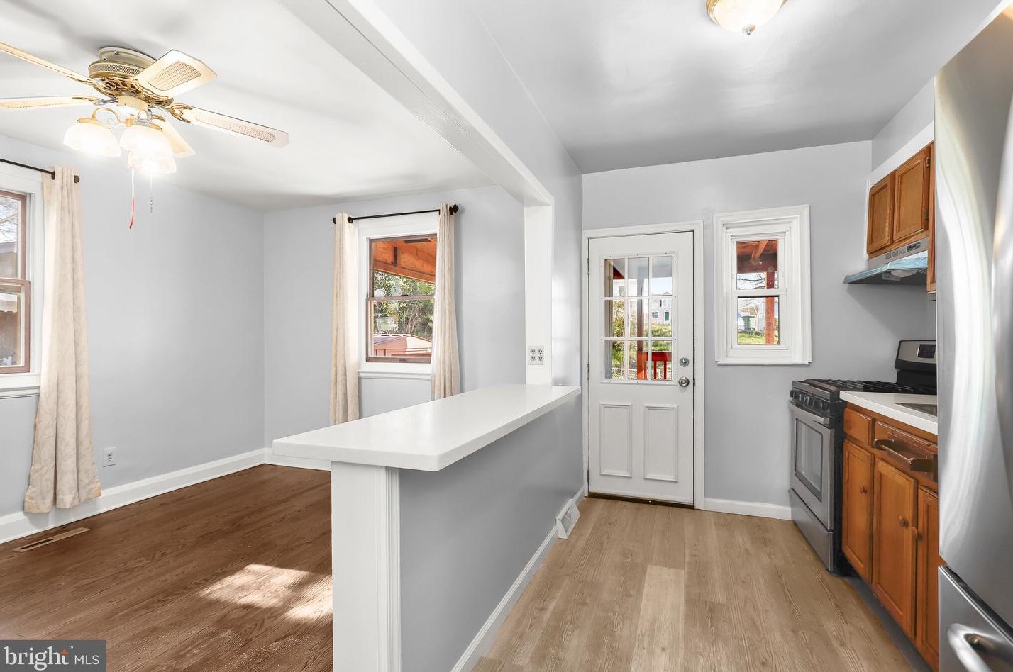 616 Washburn Ave, Baltimore MD  21225-2133 exterior