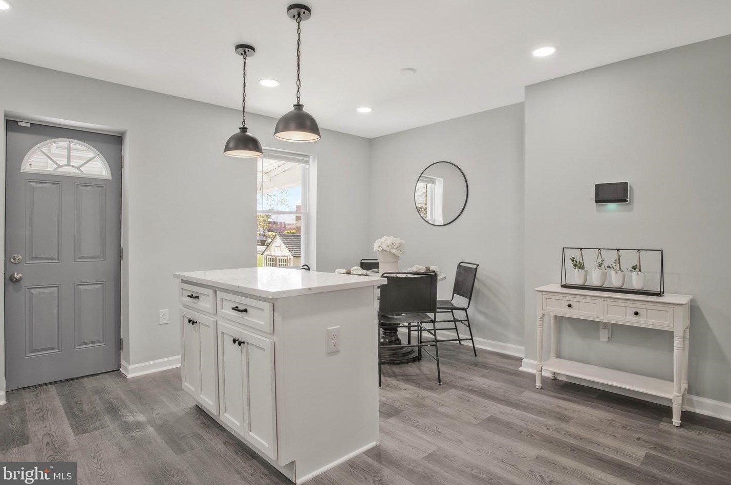 4439 Pen Lucy Rd, Baltimore MD 21229-2842 exterior