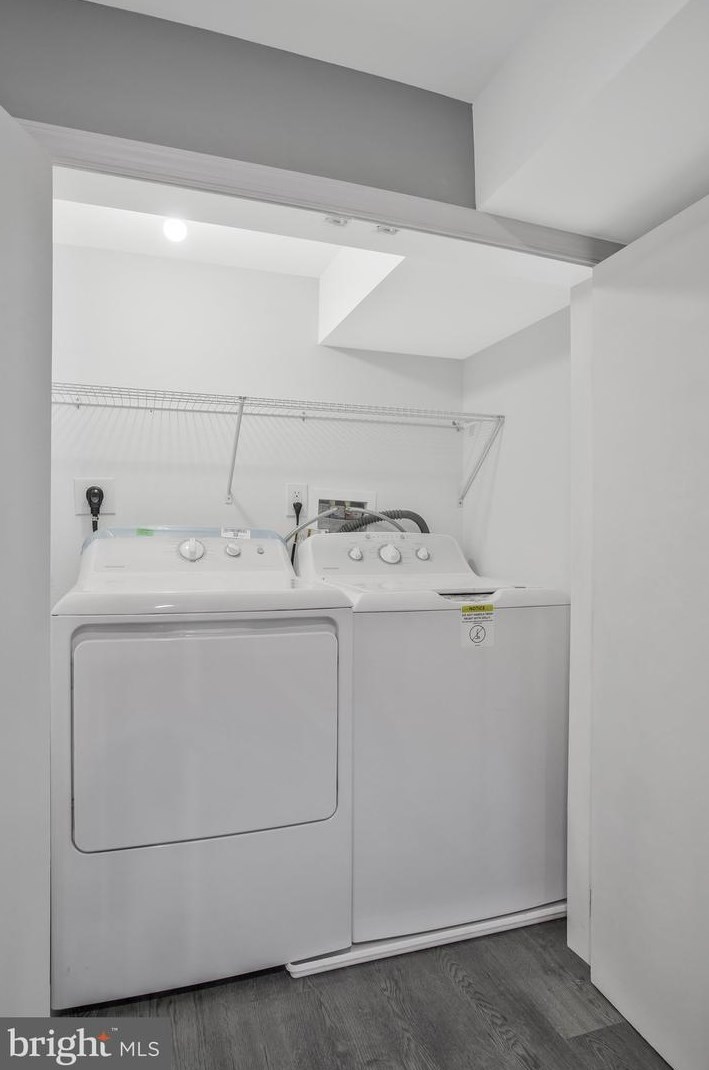 4439 Pen Lucy Rd, Baltimore MD 21229-2842 exterior