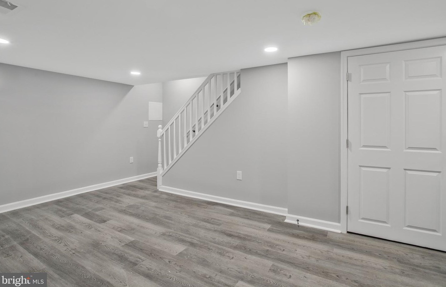 4439 Pen Lucy Rd, Baltimore MD 21229-2842 exterior