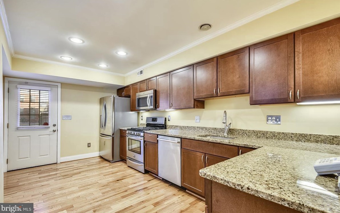 234 Patterson Park Ave, Baltimore MD  21231-1338 exterior